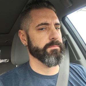 Meet your Posher, Tom